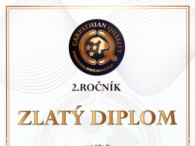 Višňový likér - zlatý diplom 2024- CARPATHIAN QUALITY